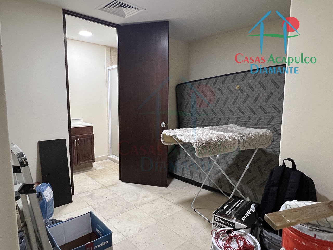 Maralinda P5 - Cuarto de servicio 1